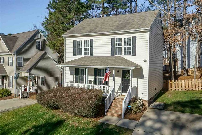 8404 Hobhouse Cir, Raleigh, NC 27615