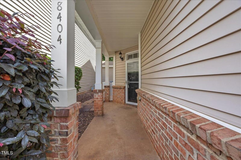 8404 Split Stone Ln, Raleigh, NC 27613