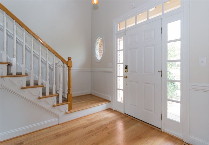 8405 Baileycroft Dr, Raleigh, NC 27615