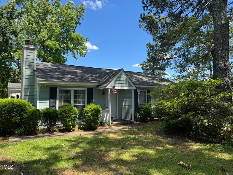8405 Falcon Crest Cir, Angier, NC 27501