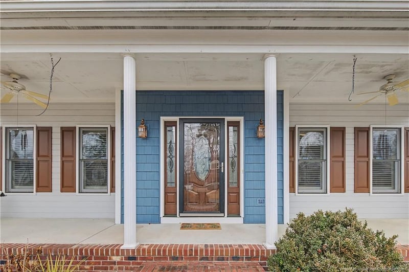 8406 Umstead Rd, Fayetteville, NC 28304