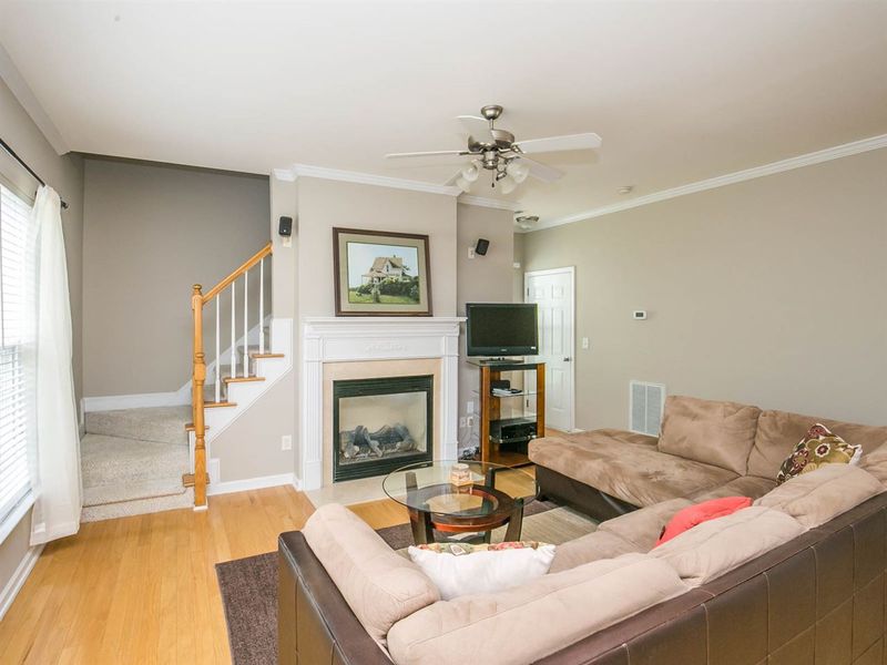 8409 Whisper Ridge Pl, Raleigh, NC 27613