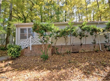 841 Barringer Dr, Raleigh, NC 27606