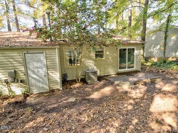 841 Barringer Dr, Raleigh, NC 27606