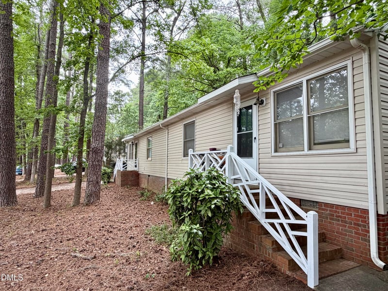 841 Barringer Dr, Raleigh, NC 27606