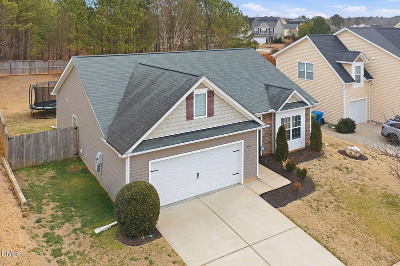 841 Bridlemine Dr, Fuquay Varina, NC 27526