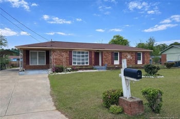 841 Fresno Dr, Fayetteville, NC 28303