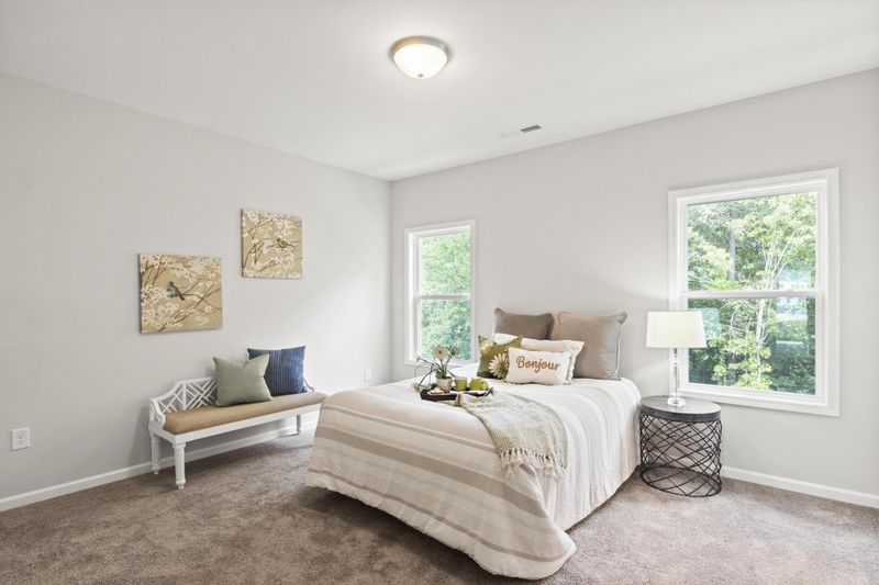841 Oak Center Dr, Raleigh, NC 27610