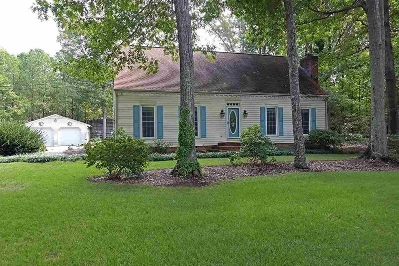 8412 Azalea Pl, Raleigh, NC 27613