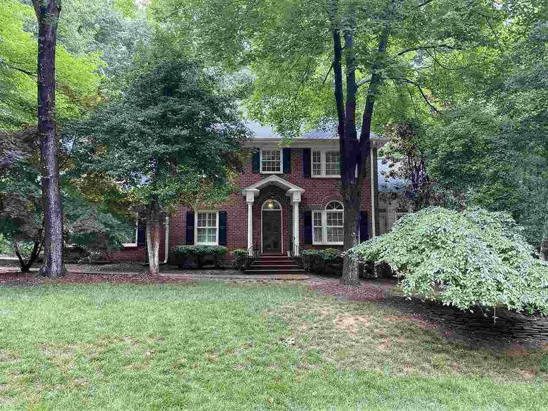 8412 Inverness Way, Chapel Hill, NC 27516