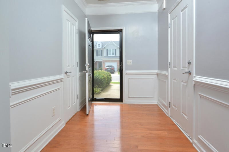 8412 Pilots View Dr, Raleigh, NC 27617
