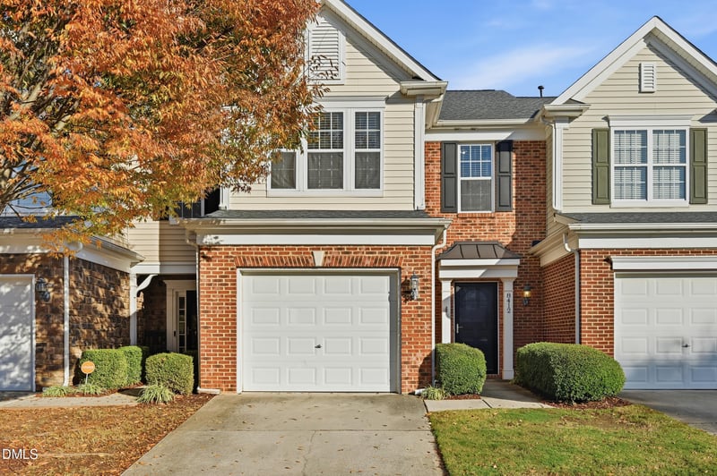 8412 Pilots View Dr, Raleigh, NC 27617