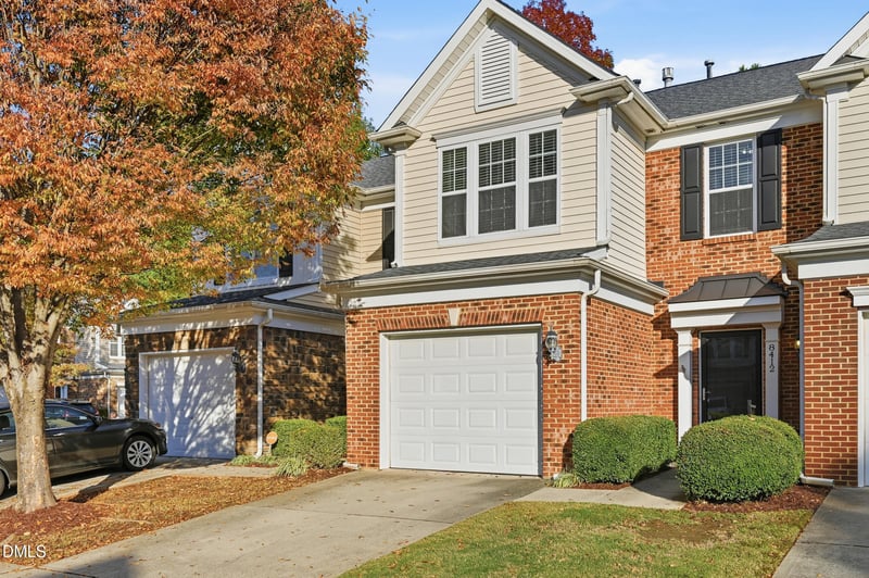 8412 Pilots View Dr, Raleigh, NC 27617