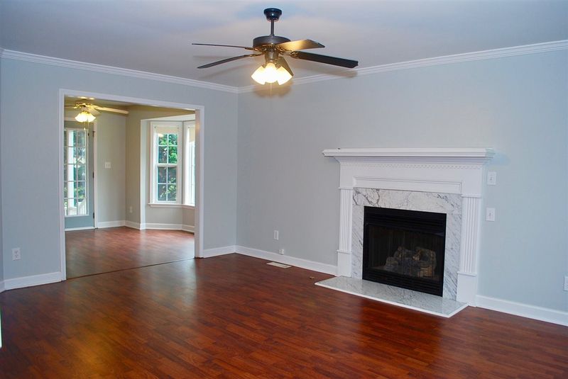8413 Neuse Rapids Rd, Raleigh, NC 27616
