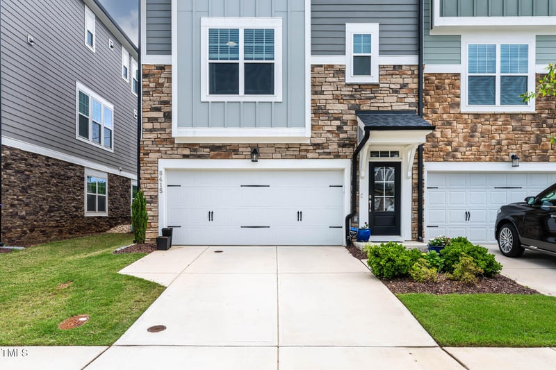 8415 Zinc Autumn Pa, Raleigh, NC 27615