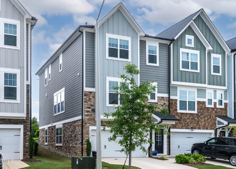 8415 Zinc Autumn Pa, Raleigh, NC 27615