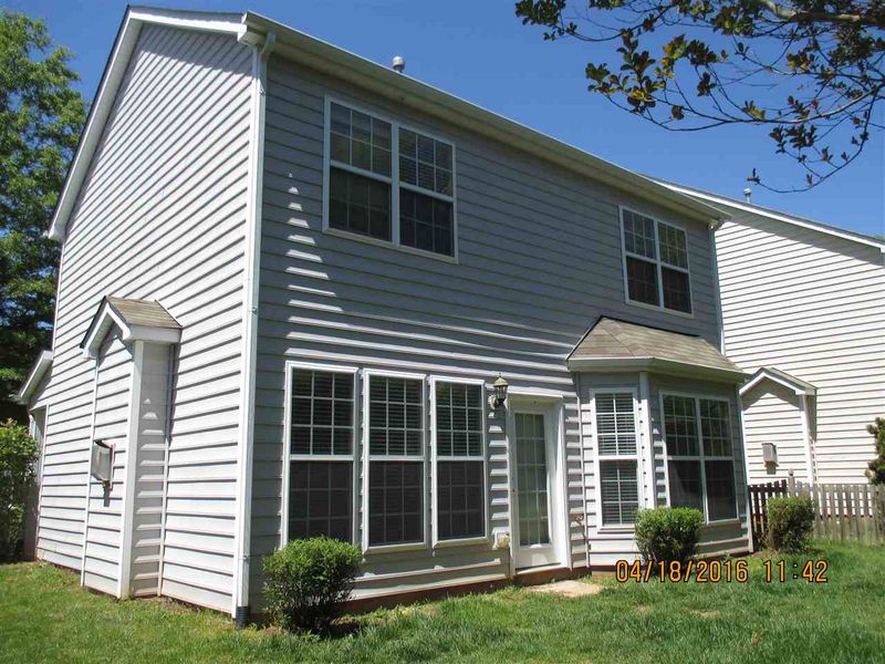 8416 Aztec Dawn Ct, Raleigh, NC 27612