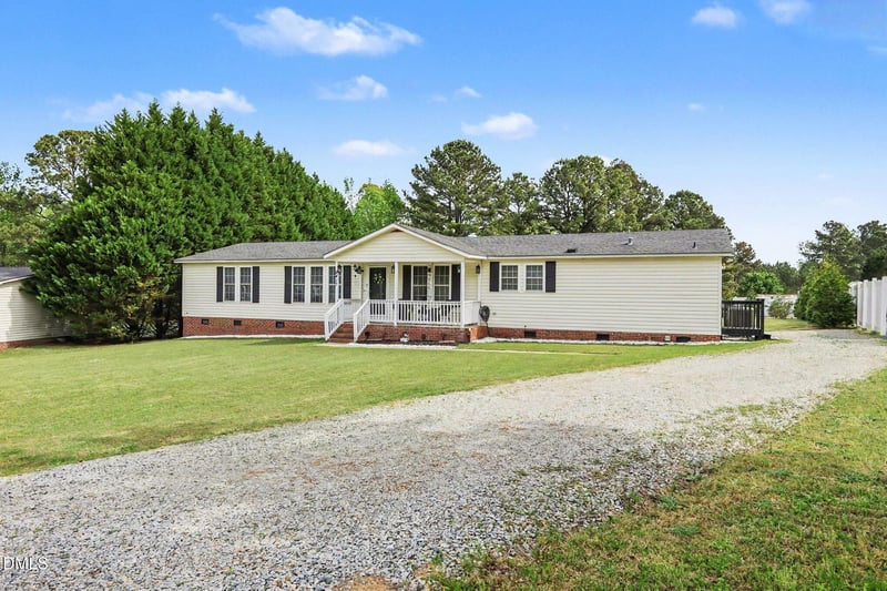 8417 Kenridge Ln, Fuquay Varina, NC 27526