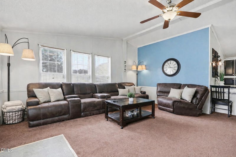 8417 Kenridge Ln, Fuquay Varina, NC 27526