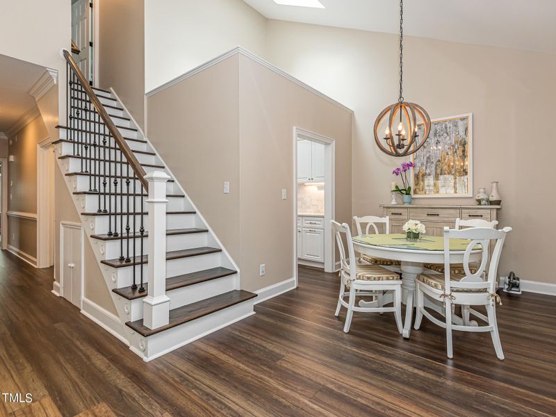 8417 Wycombe Ln, Raleigh, NC 27615