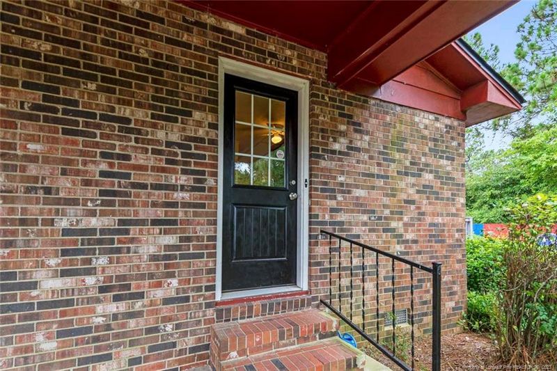 842 Eugene St, Fayetteville, NC 28306