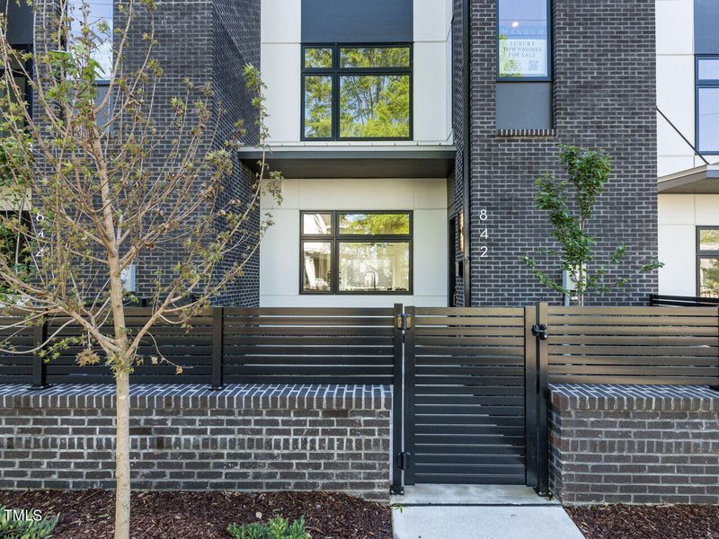 842 N Mangum St, Durham, NC 27701