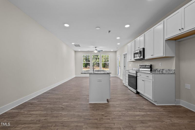 842 Pryor St, Mebane, NC 27302
