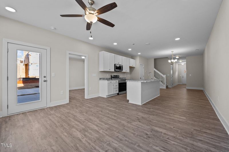842 Pryor St, Mebane, NC 27302