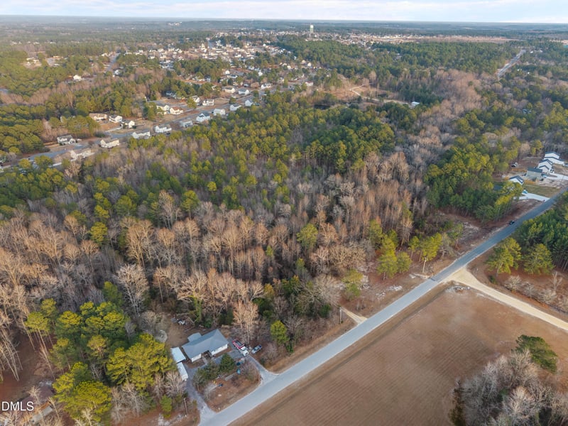 842 Roberts Rd, Sanford, NC 27332