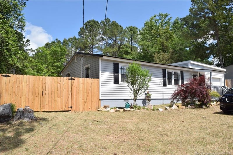 842 Shaw Mill Rd, Fayetteville, NC 28311