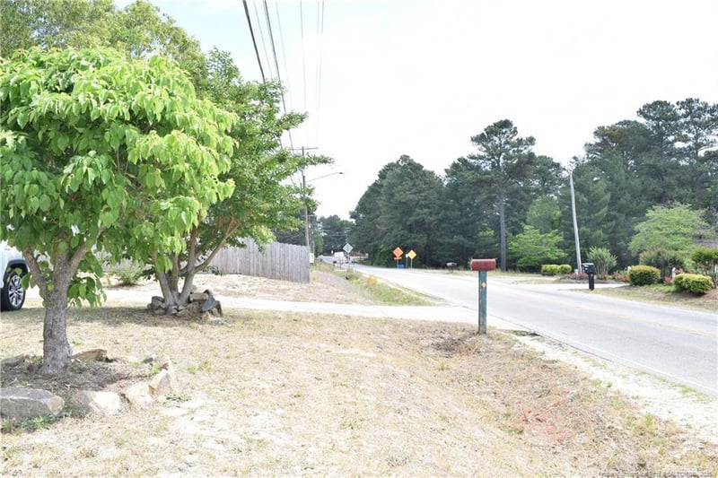 842 Shaw Mill Rd, Fayetteville, NC 28311