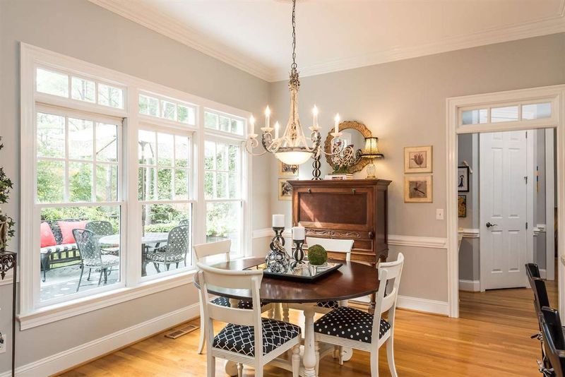 8420 Davishire Dr, Raleigh, NC 27615