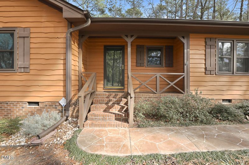8421 Crowder Rd, Raleigh, NC 27603