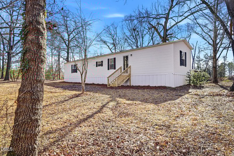 8421 Settlers Hill Rd, Willow Springs, NC 27592