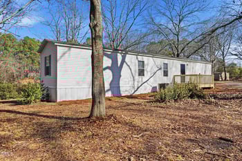 8421 Settlers Hill Rd, Willow Springs, NC 27592