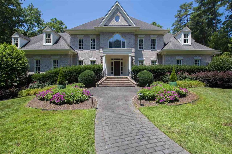 8423 Bournemouth Dr, Raleigh, NC 27615