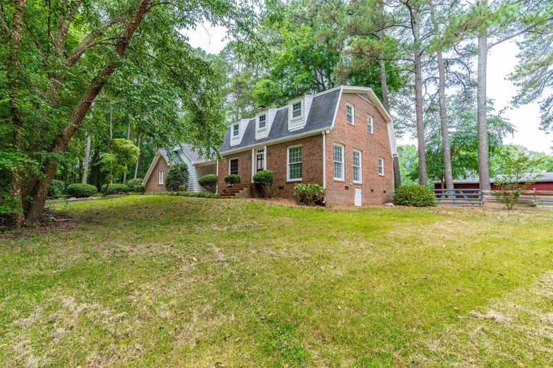8424 Crowder Rd, Raleigh, NC 27603