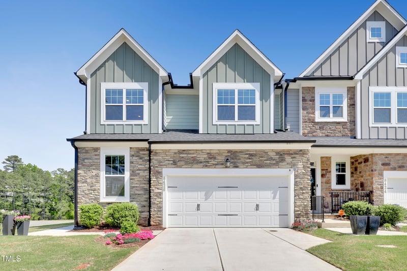 8426 Garnet Rose Ln, Raleigh, NC 27615