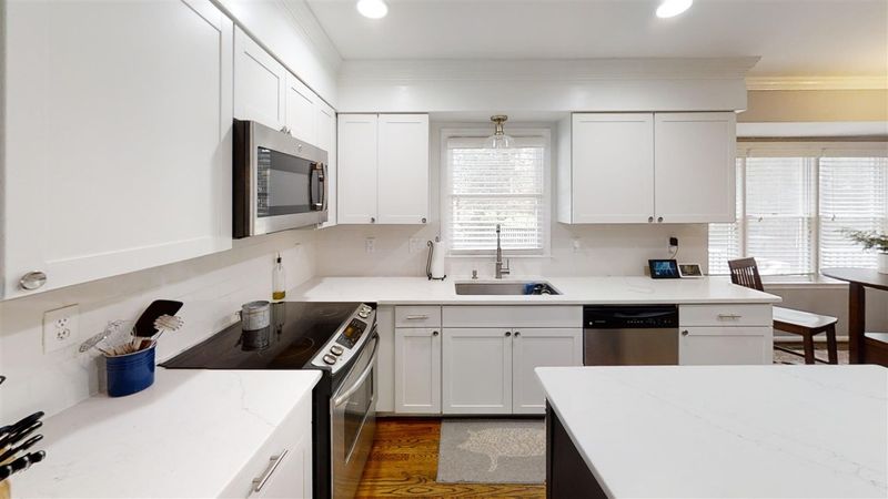 8428 Framingham Ct, Raleigh, NC 27516