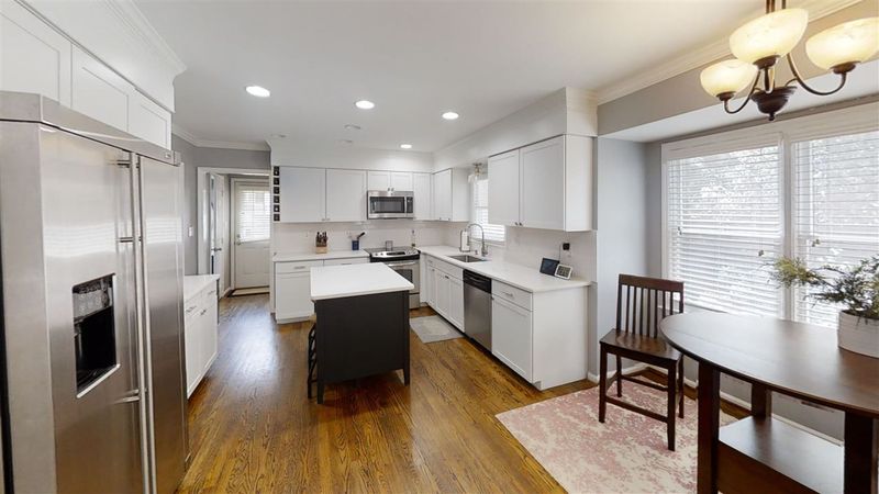 8428 Framingham Ct, Raleigh, NC 27516
