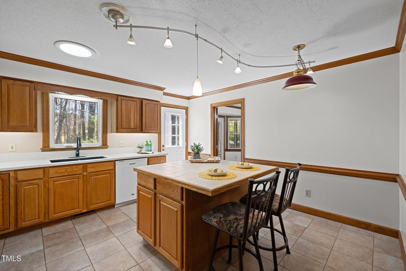 8429 Bells Lake Rd, Apex, NC 27539