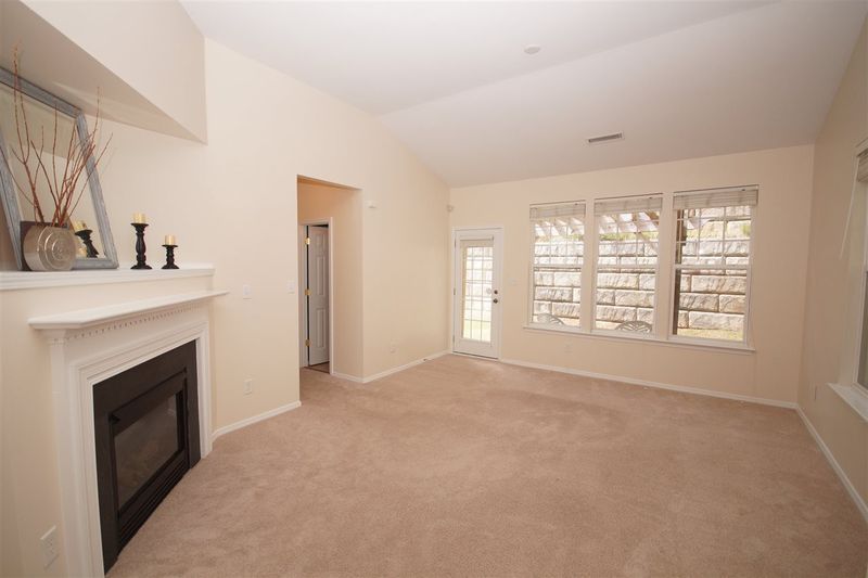 8429 Header Stone Dr, Raleigh, NC 27613