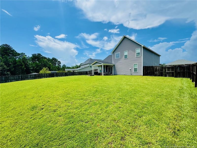 843 Screech Owl Dr, Hope Mills, NC 28348