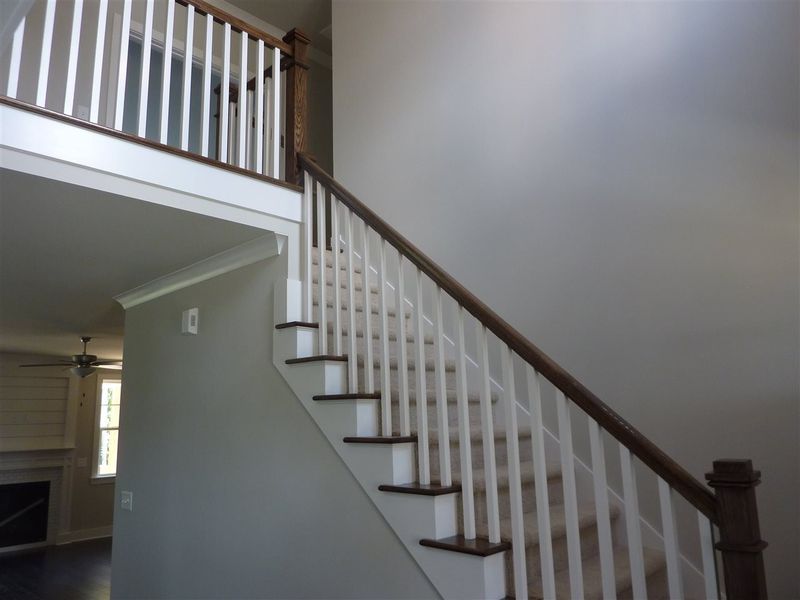 8432 Traceway Dr, Zebulon, NC 27597