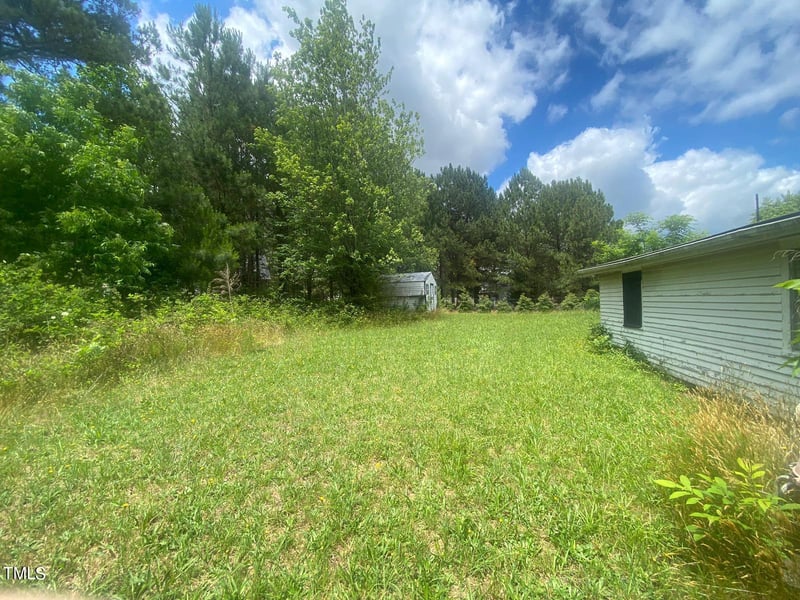 8433 Little Woody Ct, Zebulon, NC 27597