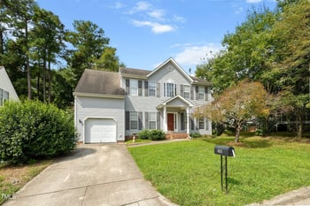 8437 Hobhouse Cir, Raleigh, NC 27615