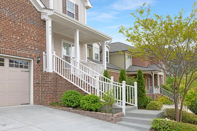 844 Cozy Oak Ave, Cary, NC 27519