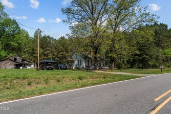 844 Woods Rd, Smithfield, NC 27577