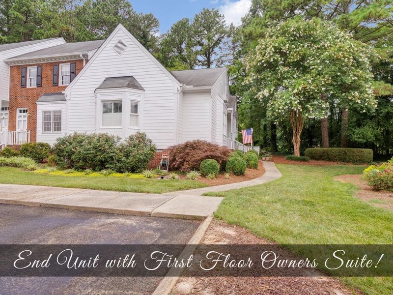 8445 Wycombe Ln, Raleigh, NC 27615