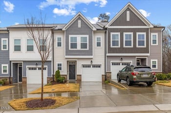 845 Oak Center Dr, Raleigh, NC 27610